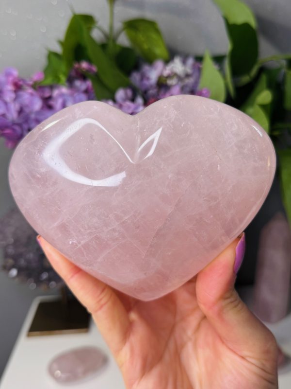 Cœur en Quartz Rose de Madagascar, N.153