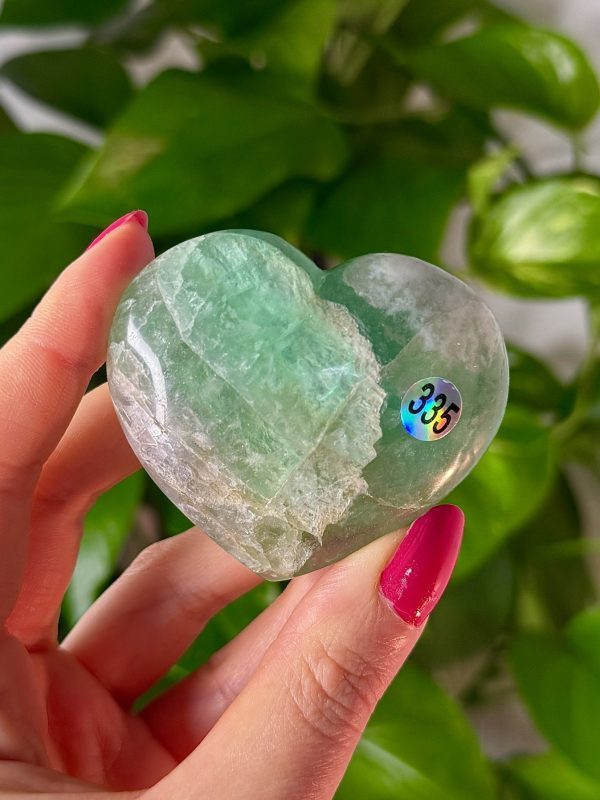 pierre naturelle cristaux minéraux collection coeur en fluorite verte Madagascar Cœur en Fluorite verte, Madagascar