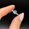 Bague ajustable en topaze bleue
