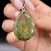 Pendentif en Unakite n°151