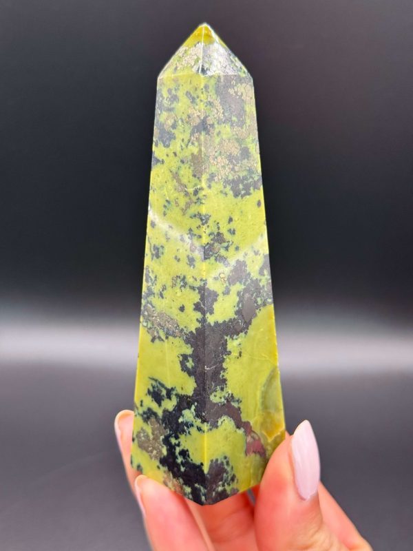 Pointe en Serpentine & Pyrite n°179, Pérou