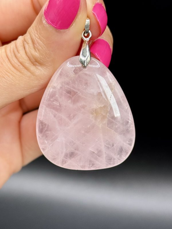 Pendentif en Quartz Rose de Madagascar N°441
