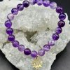 Bracelet Sérénité & Éveil – Améthyste Chevron (8mm) & Fleur de Lotus dorée – 17cm