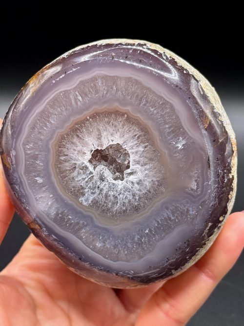 Demi-Géode d’Agate Naturelle du Brésil N.4
