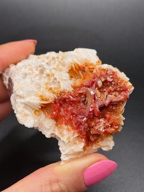 Vanadinite sur Baryte – Maroc N.2