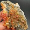 Vanadinite sur Baryte noire – Maroc N.5