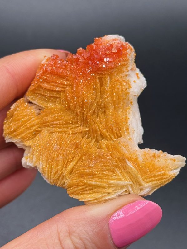 Vanadinite sur Baryte – Maroc N.9