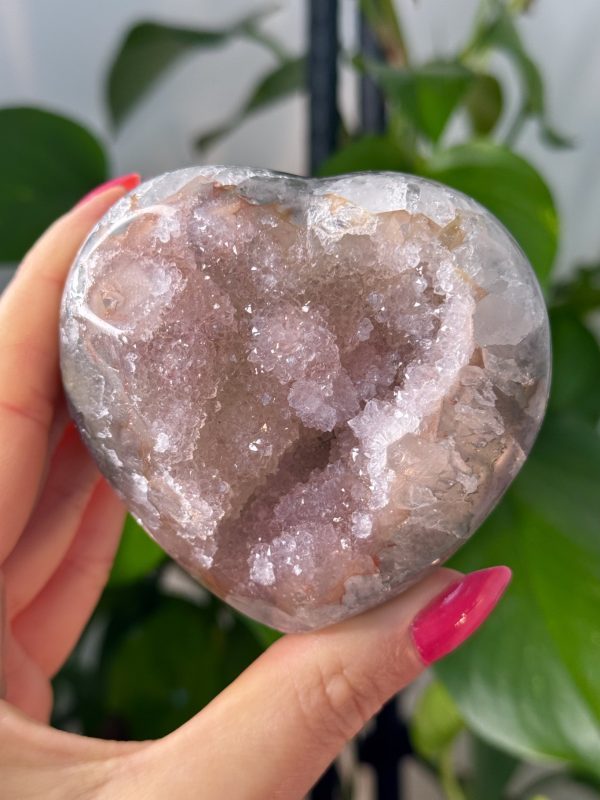 Coeur en améthyste rainbow Druzy Sugar multicolore Uruguay minéraux cristaux collection pierres naturelles Cœur d'Améthyste "Rainbow" d’Uruguay – Pièce Unique N.416