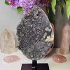 Améthyste Noire "Sugar Druzy" avec sa Calcite Givrée d’Hématite d'Uruguay