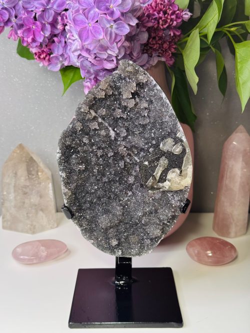Améthyste Noire "Sugar Druzy" avec sa Calcite Givrée d’Hématite d'Uruguay