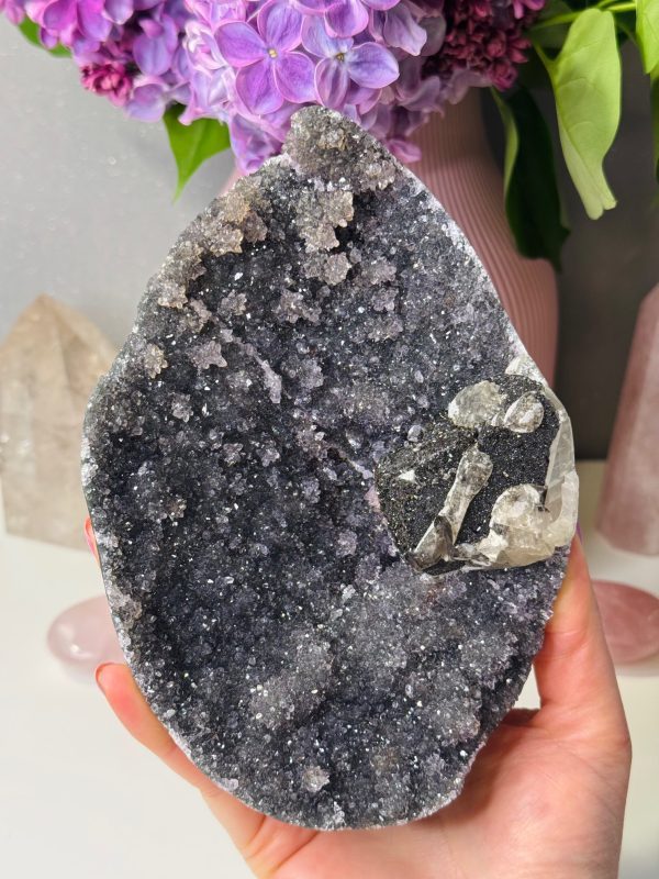 Améthyste Noire "Sugar Druzy" avec sa Calcite Givrée d’Hématite d'Uruguay