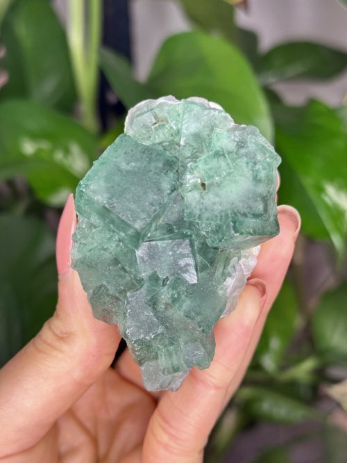 Druse Fluorite Verte brute, Madagascar, N°7