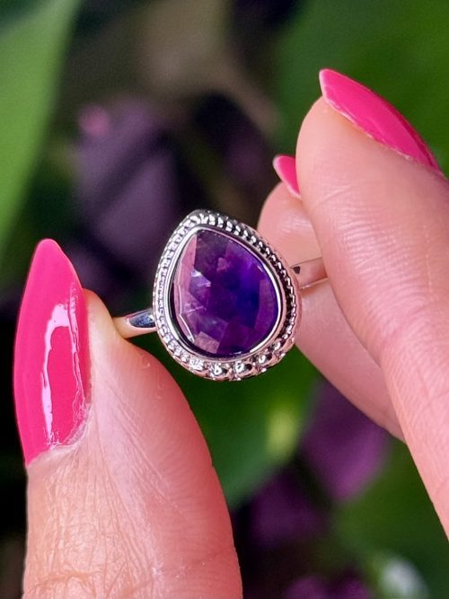 Bague ajustable laiton rhodié en pierre naturelle Améthyste facettée cristaux minéraux collection Bague ajustable en Améthyste facettée N.1
