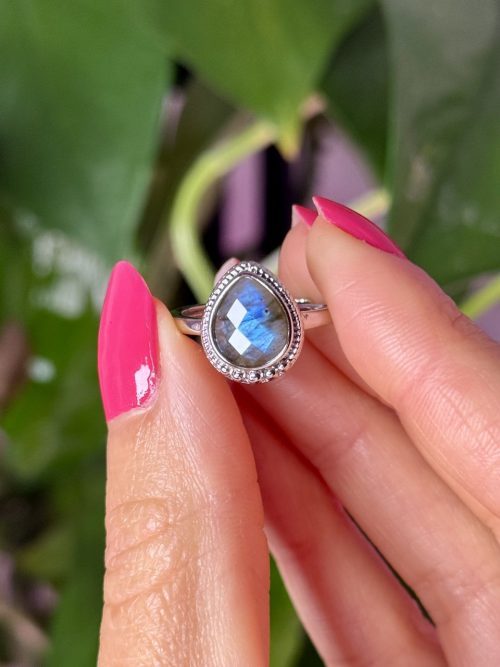 Bague ajustable laiton rhodié en pierre naturelle Labradorite bleu Bague ajustable en Labradorite facettée N.1
